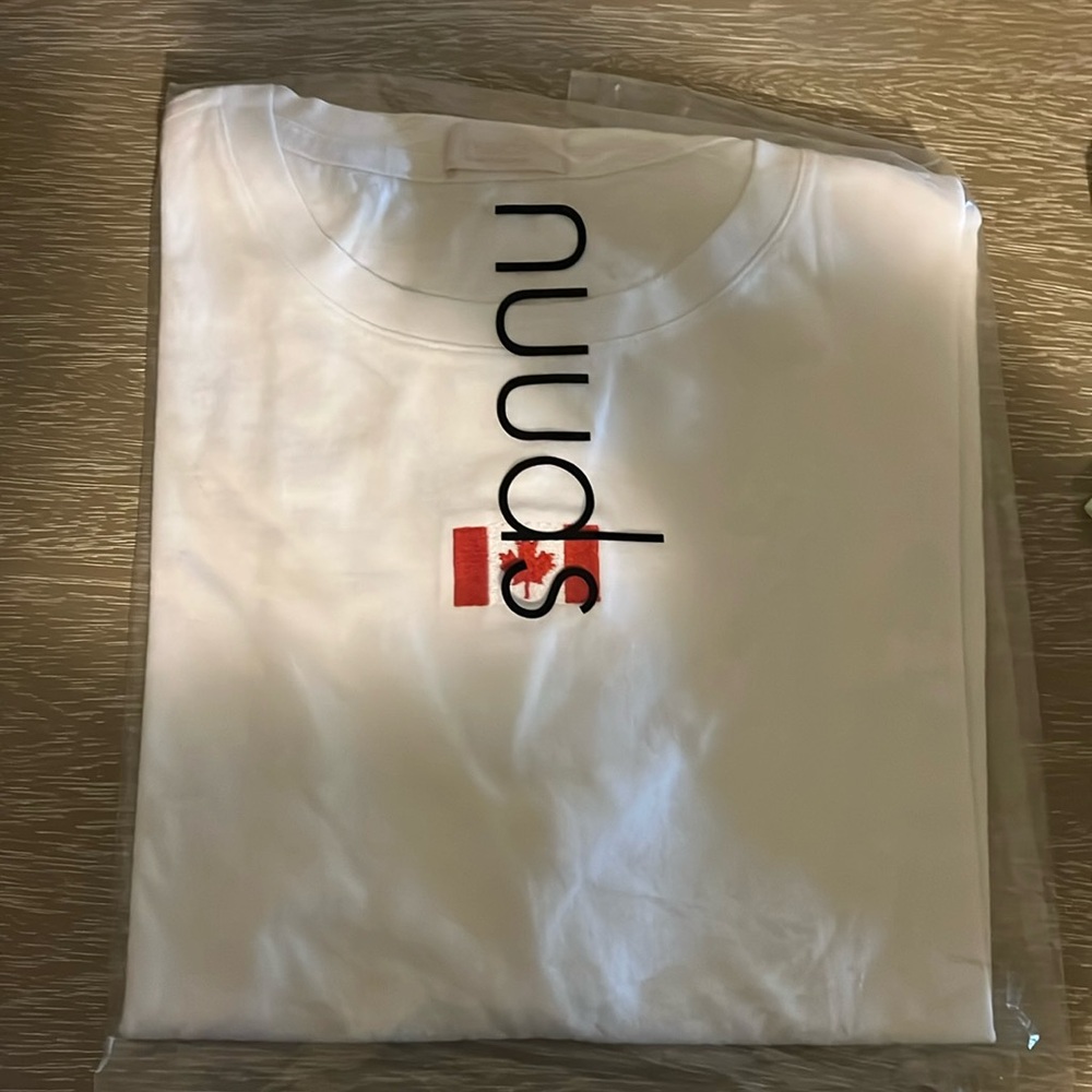 Exclusive Nuuds everyday tee